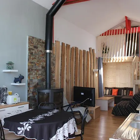 Le Relais Des Planquettes Frühstückspension Saint-Etienne-Cantales